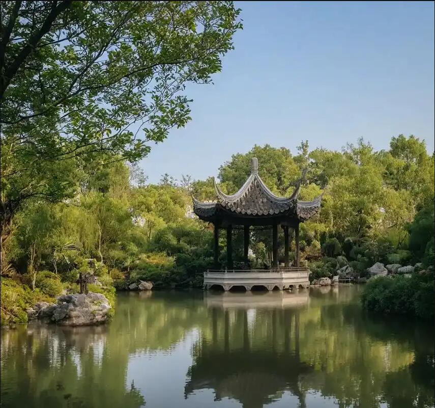 芦溪县罂粟餐饮有限公司